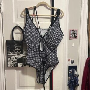 SHEIN Black and White One Piece Swimsuit